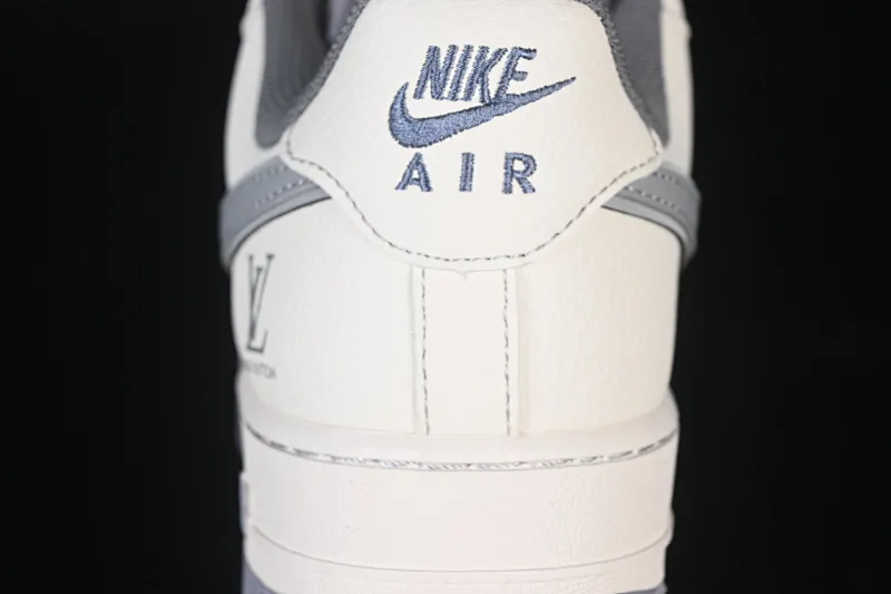 All categories Nk Air Force 1 Air Force series Nk Air Force 1 Low Air Force low-top Nike Air Force 1'07 Low LV co-branded printed beige gray Air Force 1 low-top casual sneakers HH7518-079